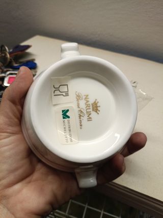 Zuccheriera in ceramica bianca vintage