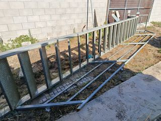 Escalera de hierro galvanizado