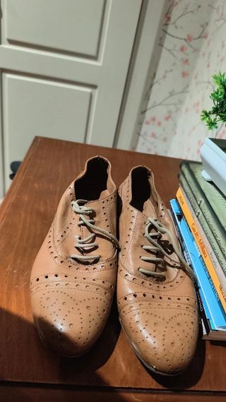 Zapatos de vestir de cuero para mujer