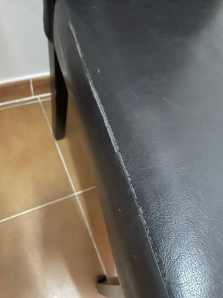 2 Sillas Comedor Madera y Cuero Sintético