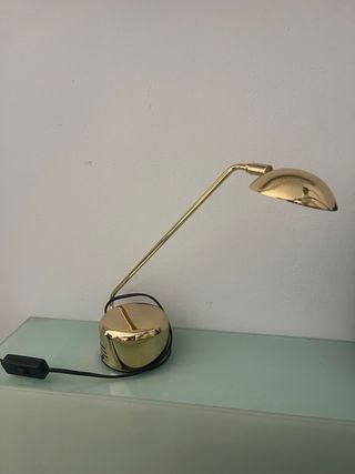 Lámpara de mesa vintage dorada metal