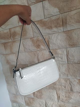 Bolso blanco Stradivarius