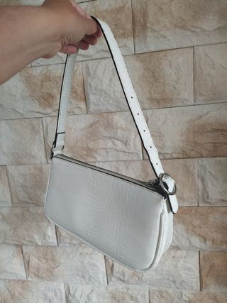 Bolso blanco Stradivarius