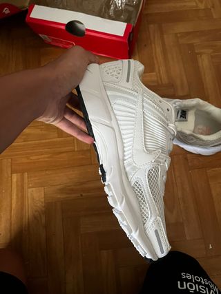 Nike Vomero 5 Blancas