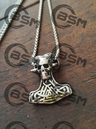 Ciondolo biker teschio con corna