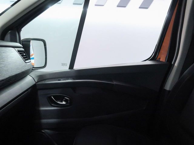 Renault Trafic COMBI 2.0 9 LARGO ENERGY BLUE 150CV