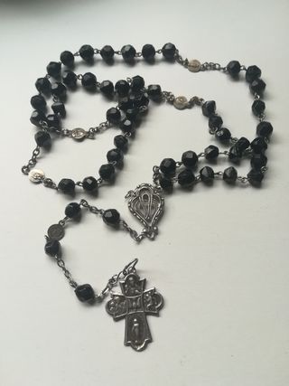 Rosario azabache y plata 50 cm