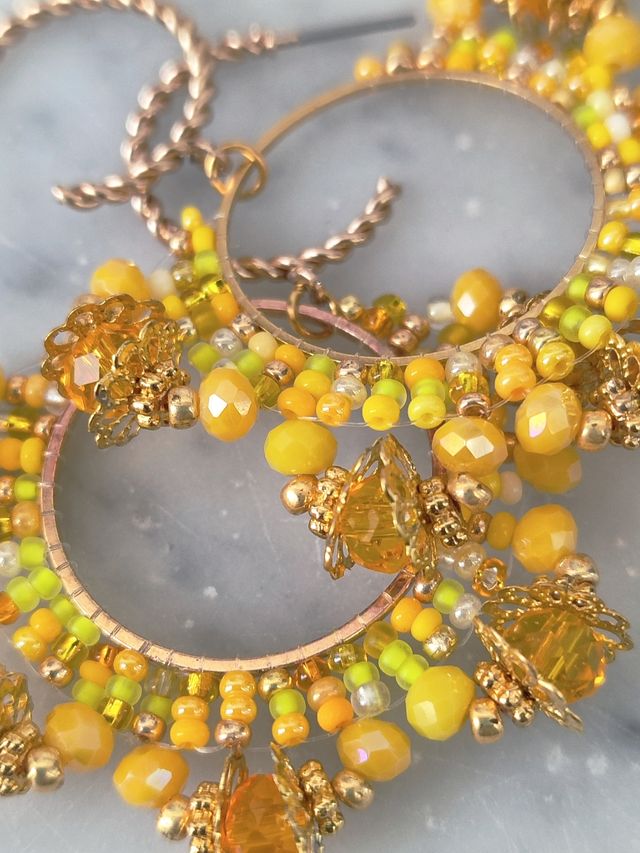 Orecchini cerchio pendenti perle e cristalli