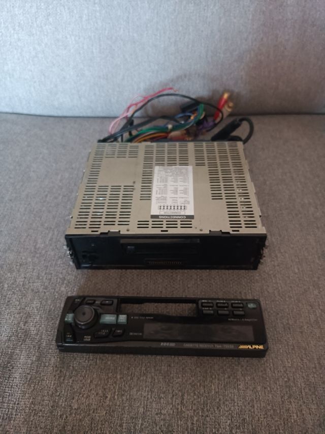 Autoradio Alpine TDA-7560R vintage funziona