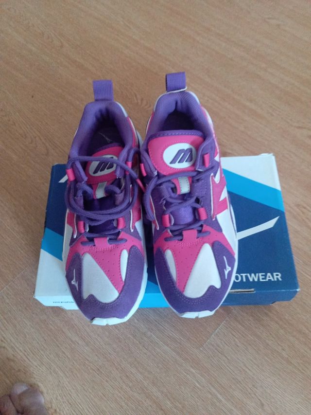 Mizuno WAVERIDER 15 Zapatillas Deportivas nuevas