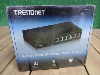 Switch Fast Ethernet PoE+ de 6 puertos