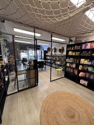 Local comercial en venta en Pedró en Cornellà de Llobregat