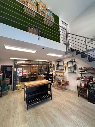 Local comercial en venta en Pedró en Cornellà de Llobregat