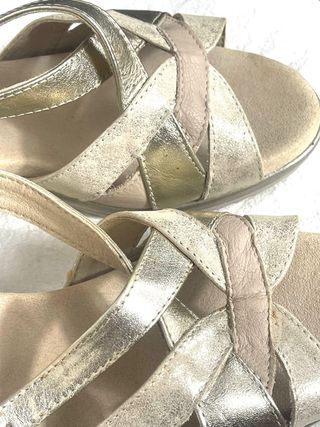 Sandalias Pitillos Doradas Talla 40