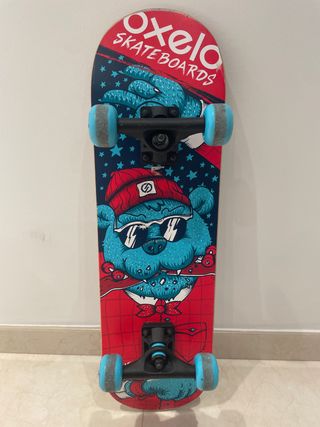 Monopatín Oxelo con diseño de oso
