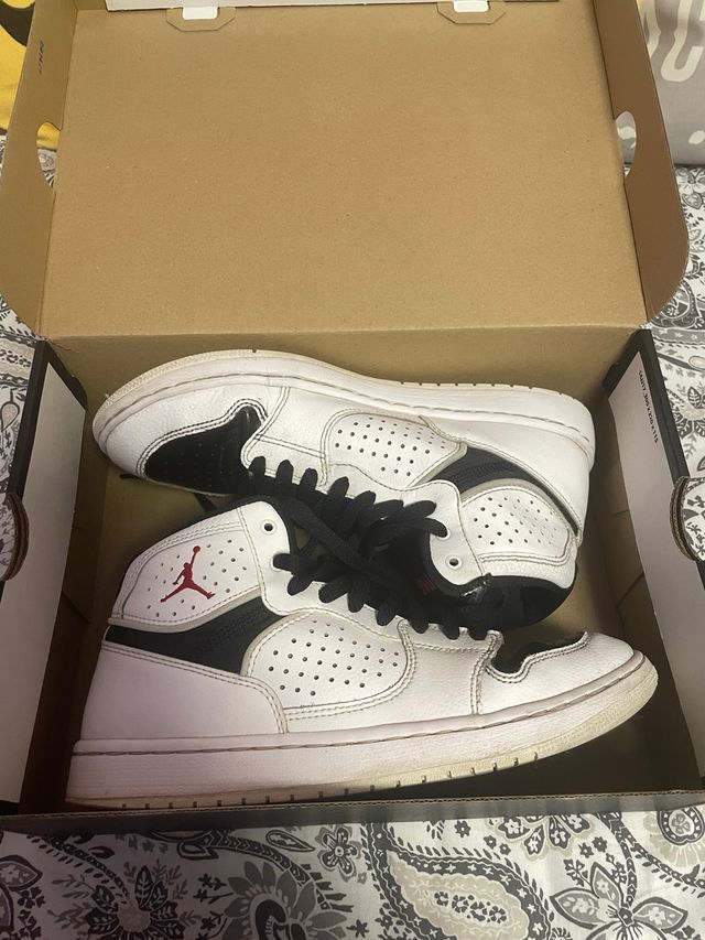 Air Jordan 1 Mid GS Talla 41