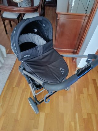 Carro de bebé negro + regalos