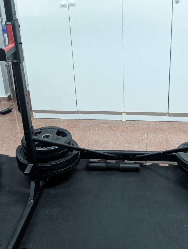 Equipamiento gimnasio.