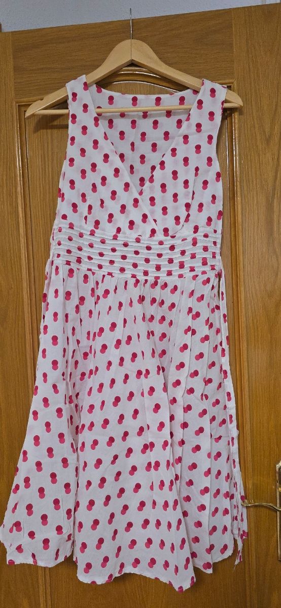 Vestido blanco con lunares fucsia en algodón