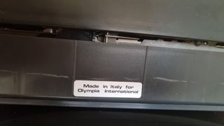 Máquina de escribir Olympia Alphamatic 33