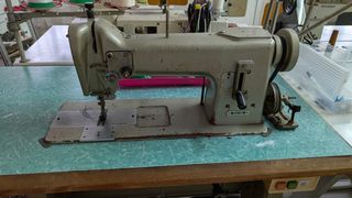Máquina de coser piel de triple arrastre
