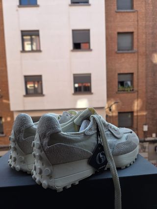 New Balance Beige/Blanco