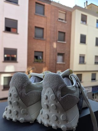 New Balance Beige/Blanco