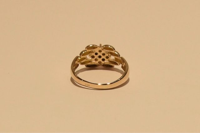 SORTIJA DE ORO 18K/3.9Gr