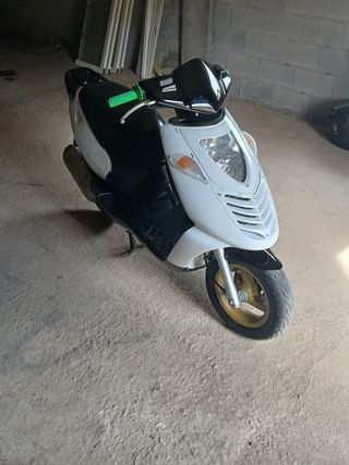 Aprilia Sonic en buen estado