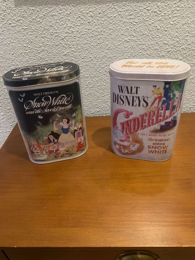 Cajas Metálicas Disney Blancanieves y Cenicienta