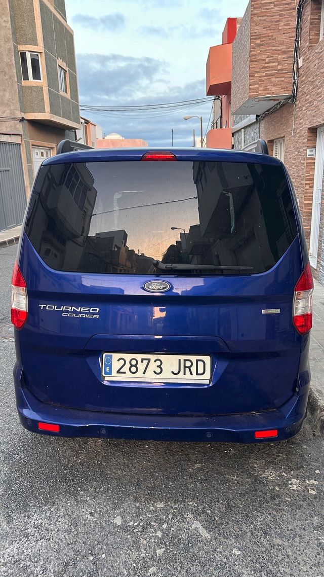 Ford Tourneo Courier 2016