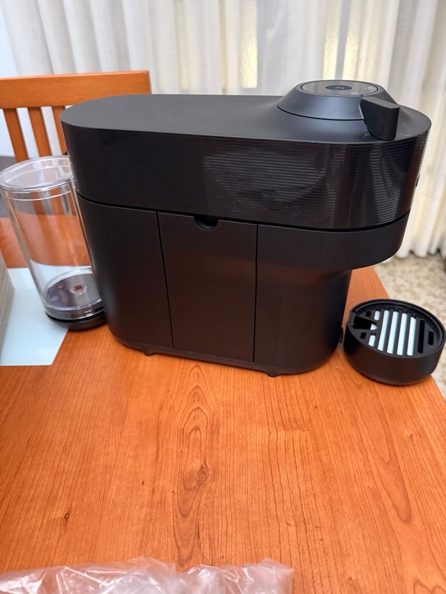 Cafetera Nespresso Vertuo Negra Nueva