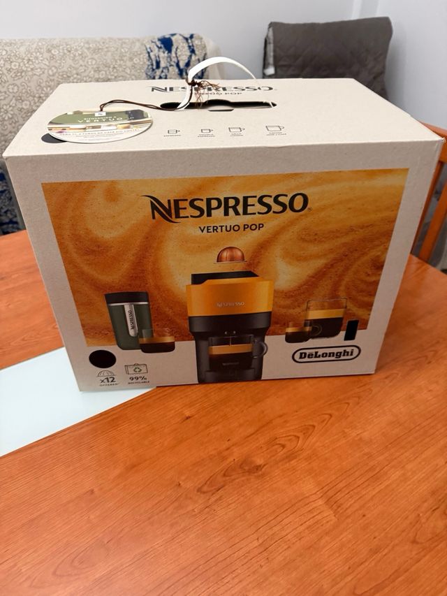 Cafetera Nespresso Vertuo Negra Nueva