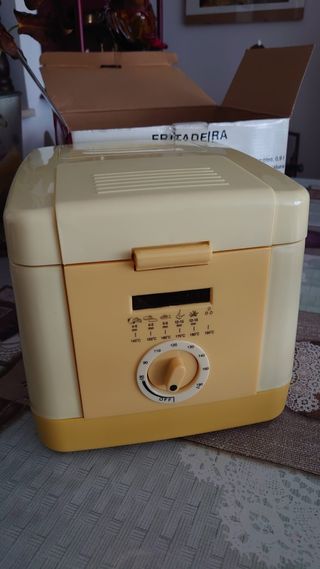 Freidora Eléctrica Deluxe nueva