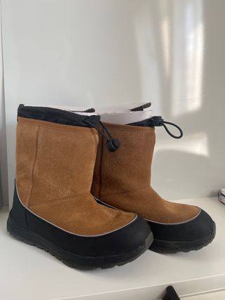 Botas Ugg Marrones y Negras sin usar