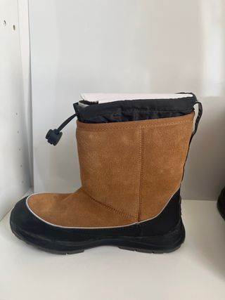 Botas Ugg Marrones y Negras sin usar
