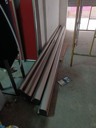 Puerta de Almacén Roja corredera