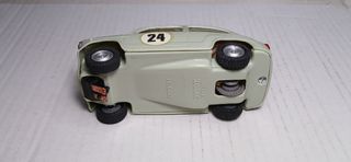 Scalextric réplica 600 Verde Oliva Iberslot