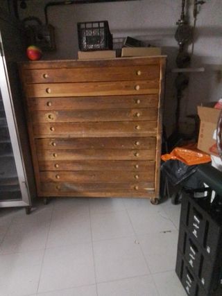 Armario de panadero de madera