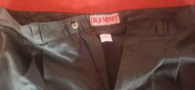 Pantalón corto caballero verde oliva