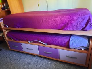 Cama nido con escritorio/zapatero