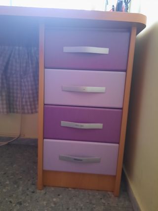 Cama nido con escritorio/zapatero