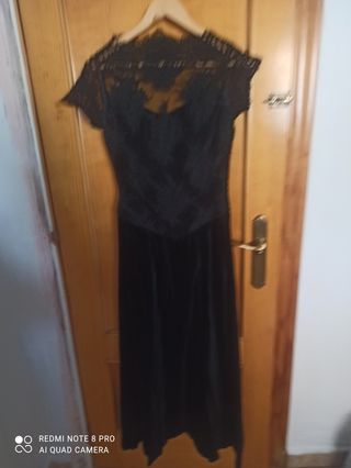 Vestido negro encaje y terciopelo