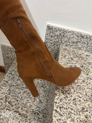 Stivali donna marroni con tacco