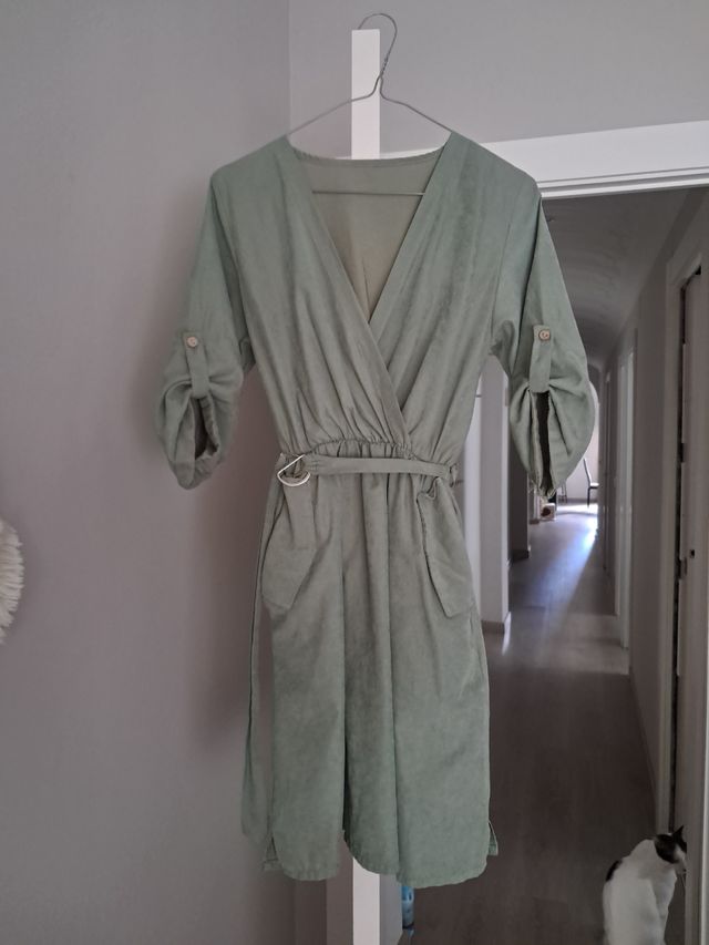 Vestido verde caqui