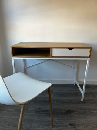Escritorio y Silla Madera y Metal