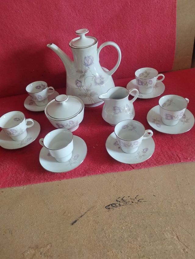 Juego de café porcelana floral hecho en España