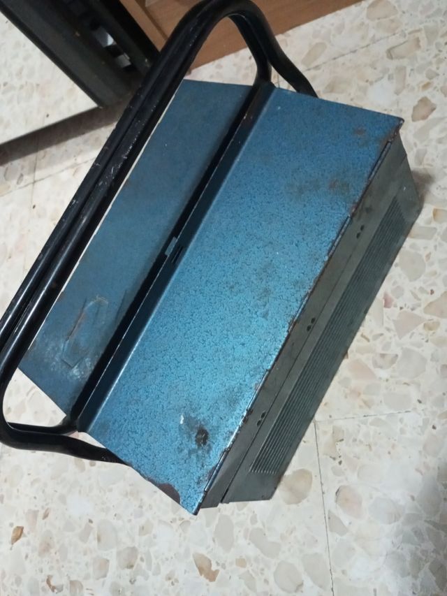 Caja de herramientas azul