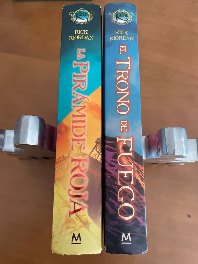 La pirámide roja / El trono de fuego Rick Riordan￼