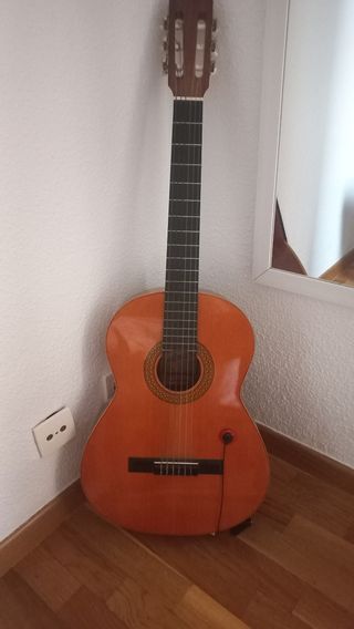 Guitarra Admira Sevilla